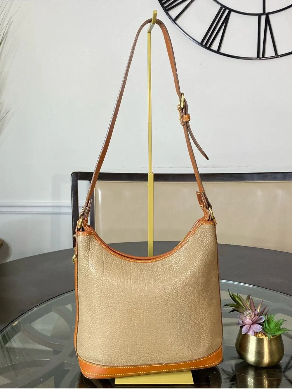 VTG Dooney & Bourke All Weather Leather Taupe Hobo Shoulder Bag British Tan